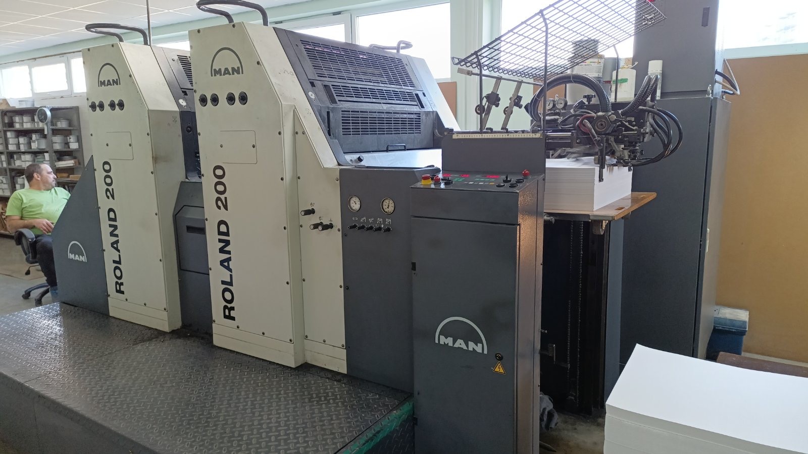 Oldest Roland Printer 2006 ROLAND 202E Printing Machine